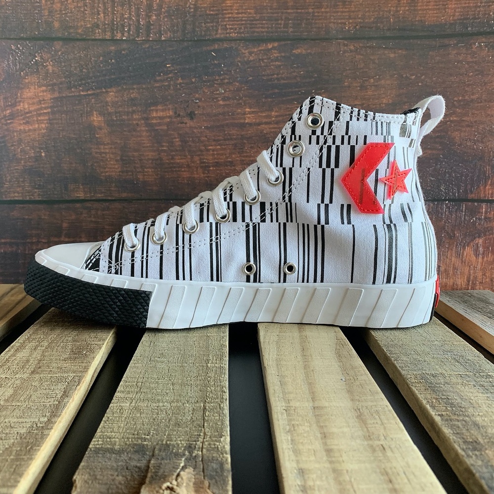 Converse Chuck Taylor - Picture 2 of 14